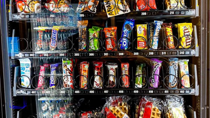 snack-vending-machine-business